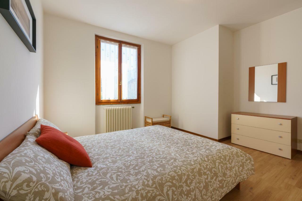 Casa Anna Apartment Gravedona Bagian luar foto