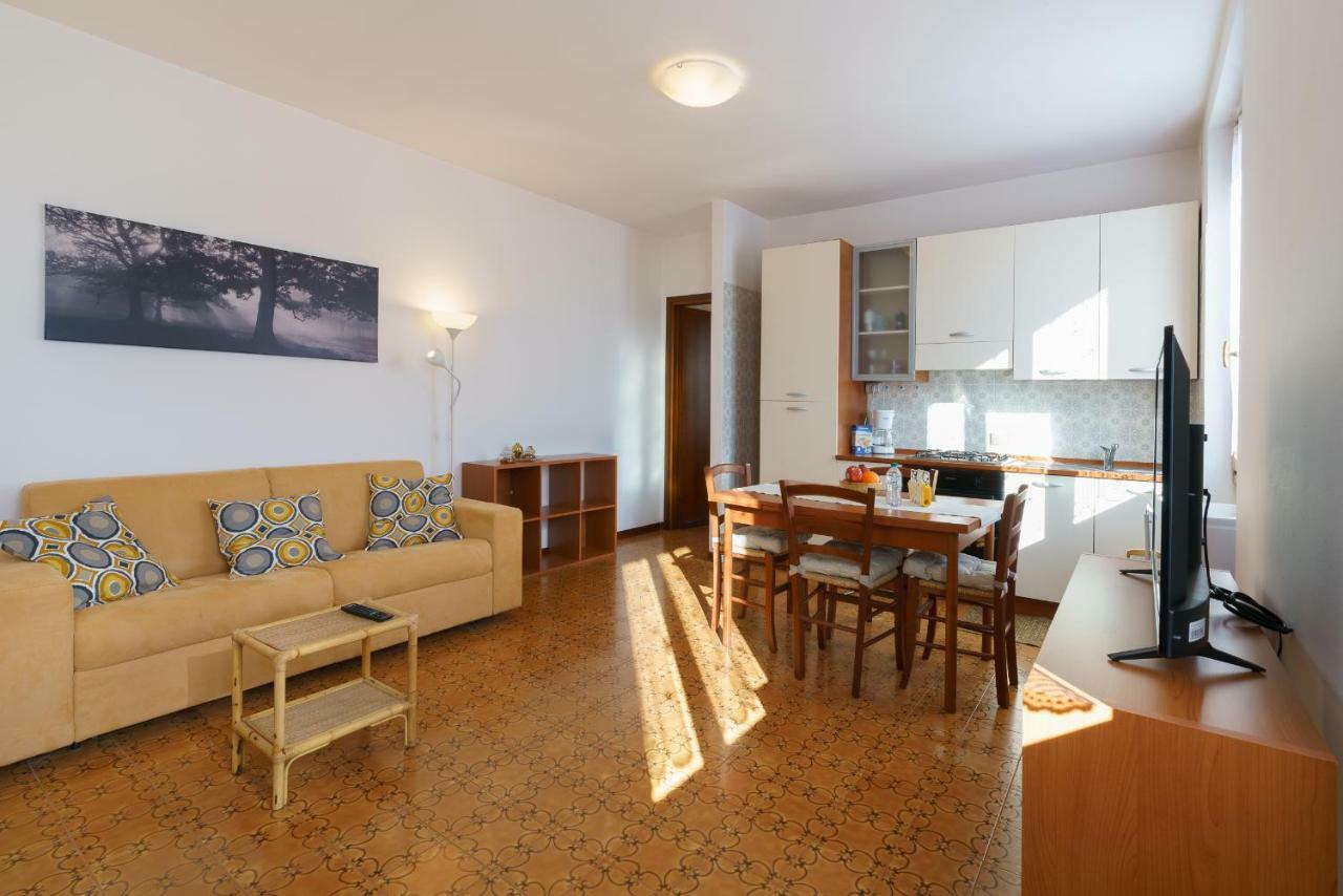 Casa Anna Apartment Gravedona Bagian luar foto
